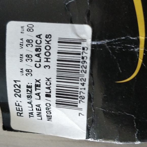 Latex waist cincher - Picture 5 of 5